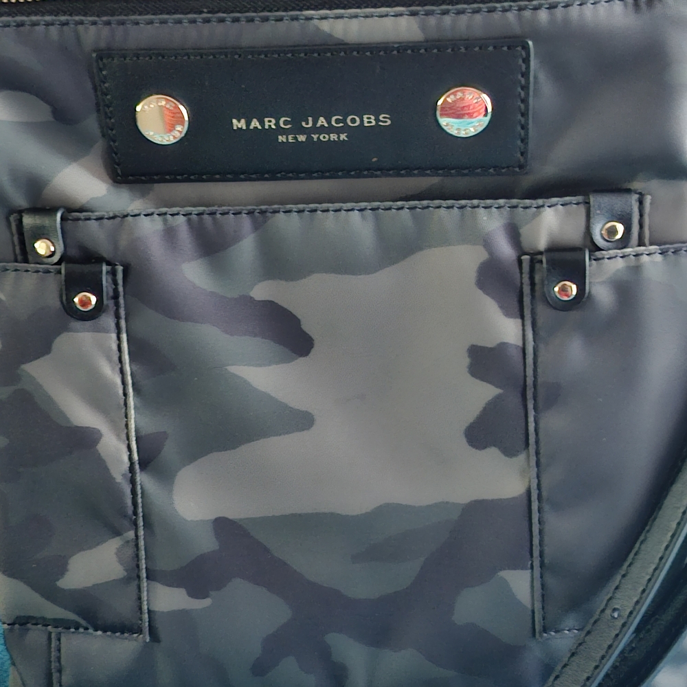 NWT Marc Jacobs Camouflage Crossbody Bag in Green and Black W/ Dustbag - Picture 3 of 13
